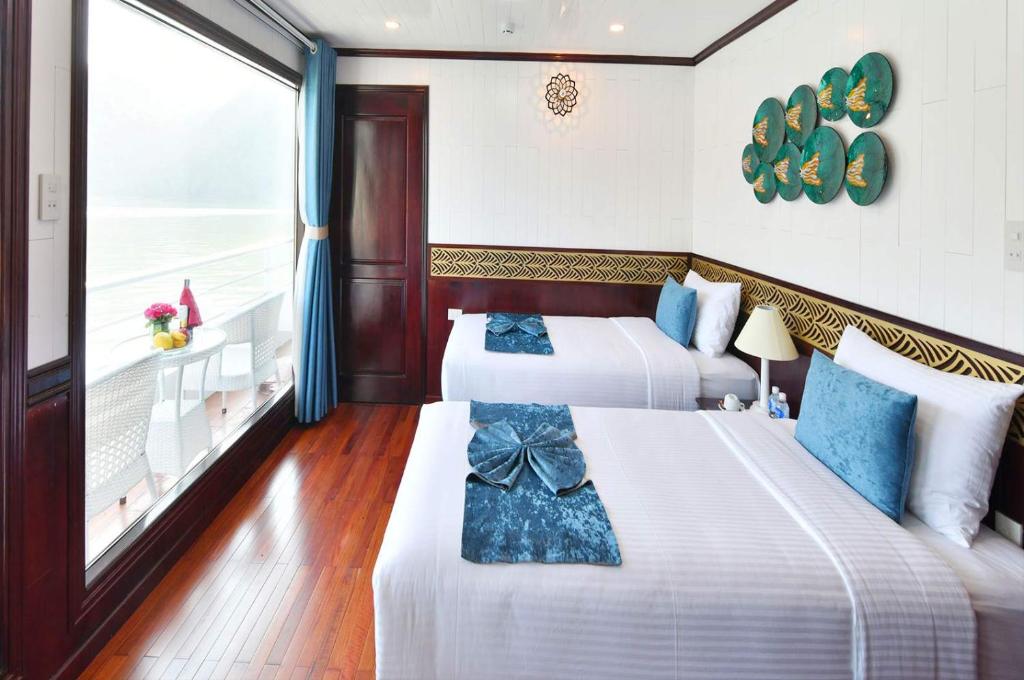 sapphire cruise halong bay review