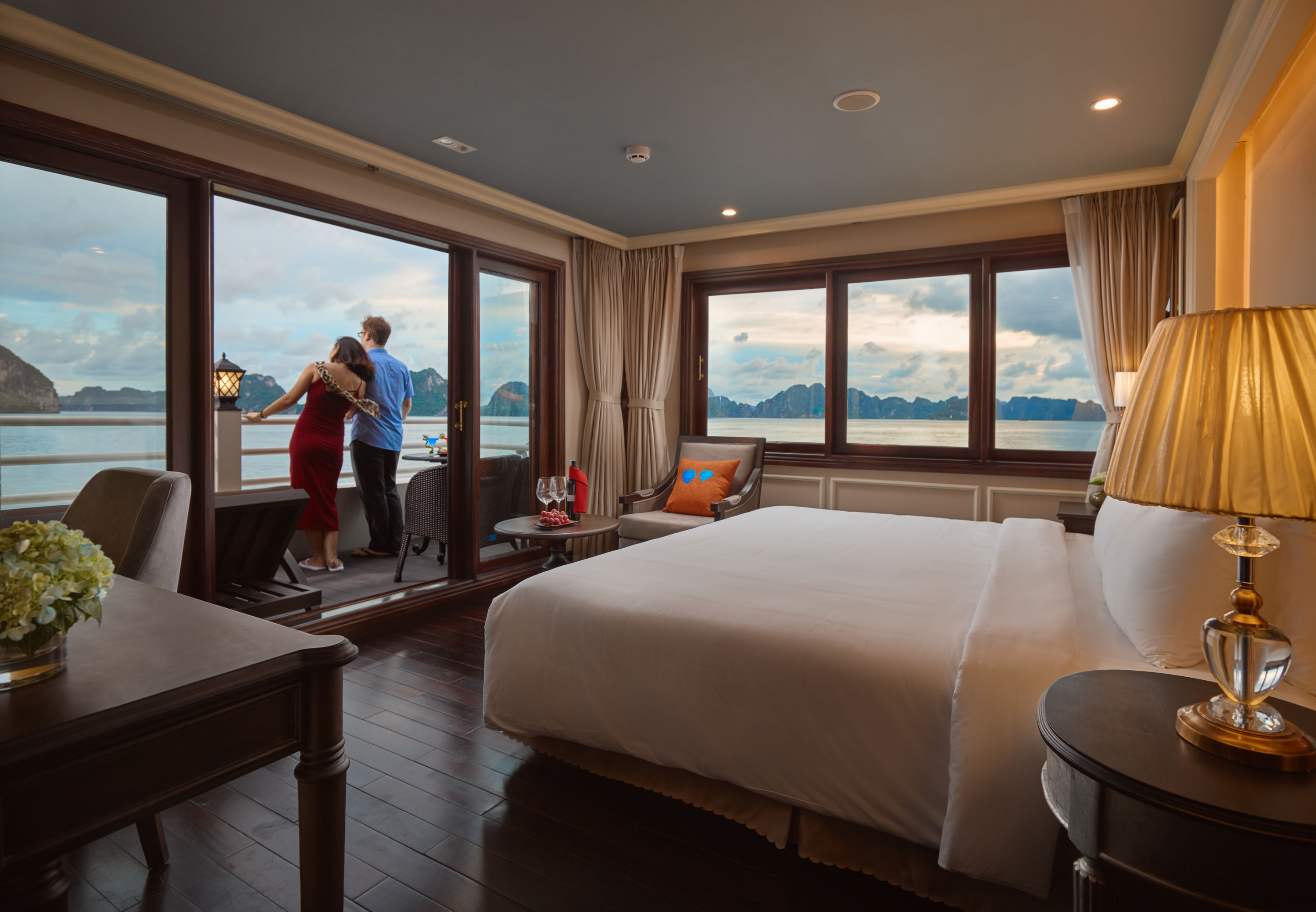 athena luxury cruise halong bay