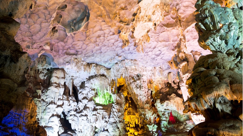 Top 5 Most Amazing Caves in Halong Bay